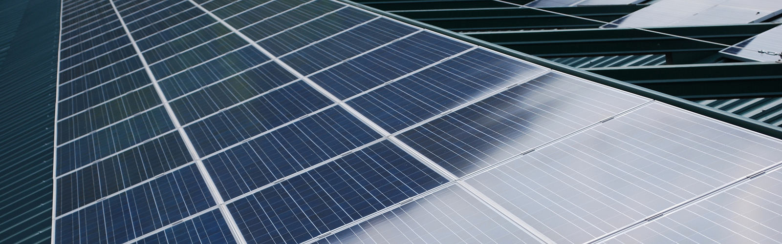 Roof mounted commercial solar power plant